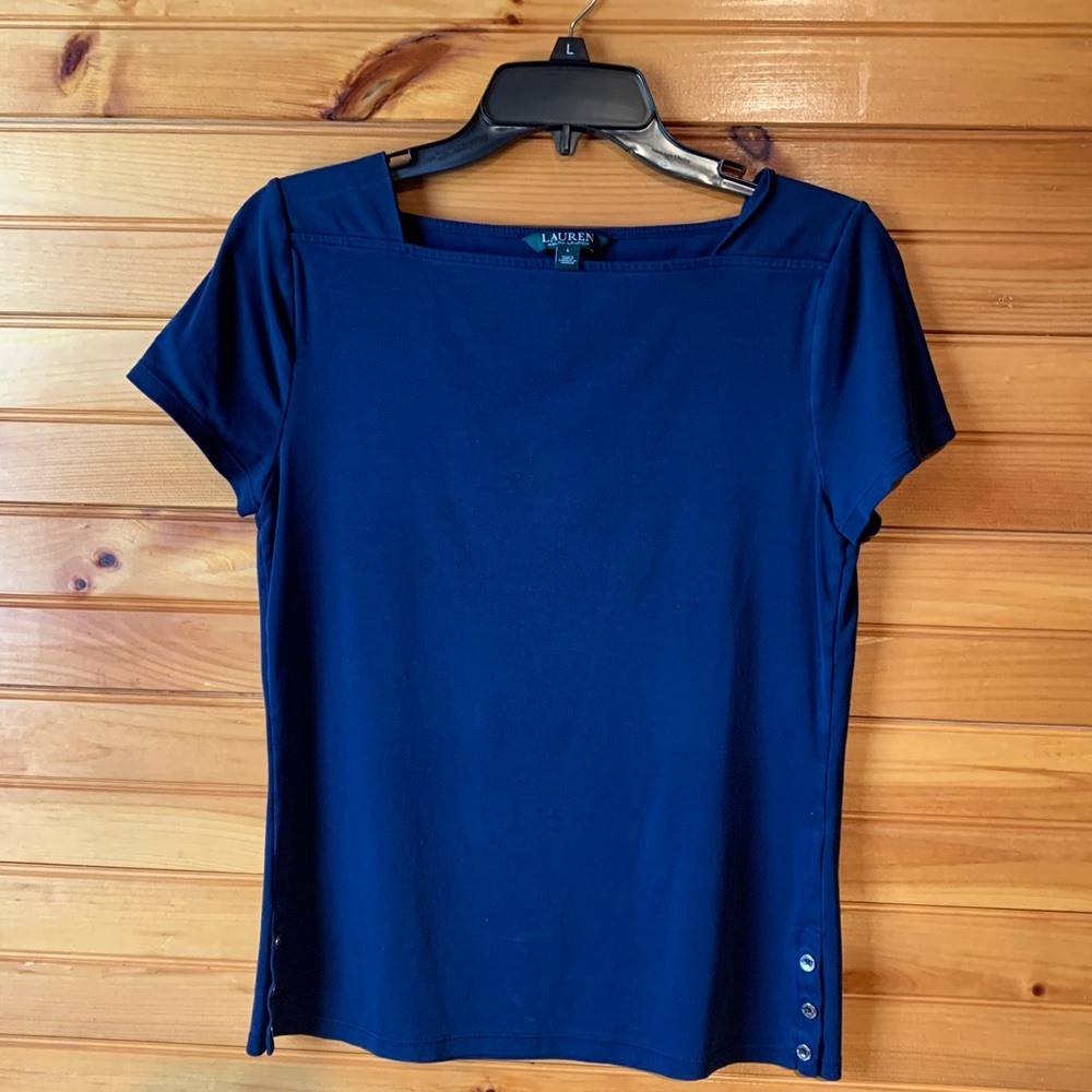 Women’s shirt